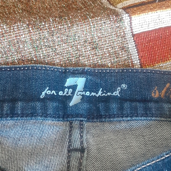 Dark was jeans - Picture 2 of 3